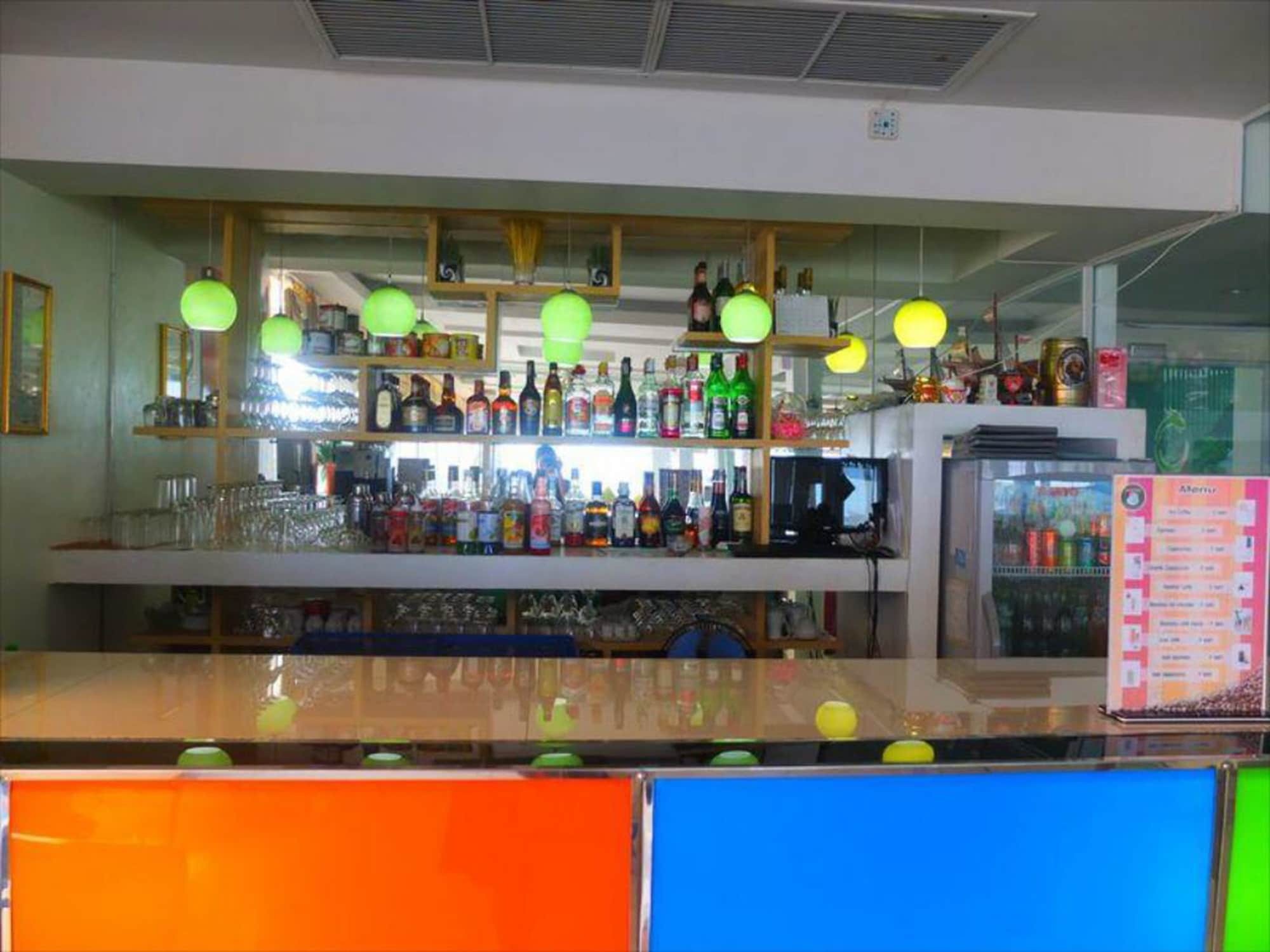 Dragon Beach Resort Jomtien Pattaya Ngoại thất bức ảnh